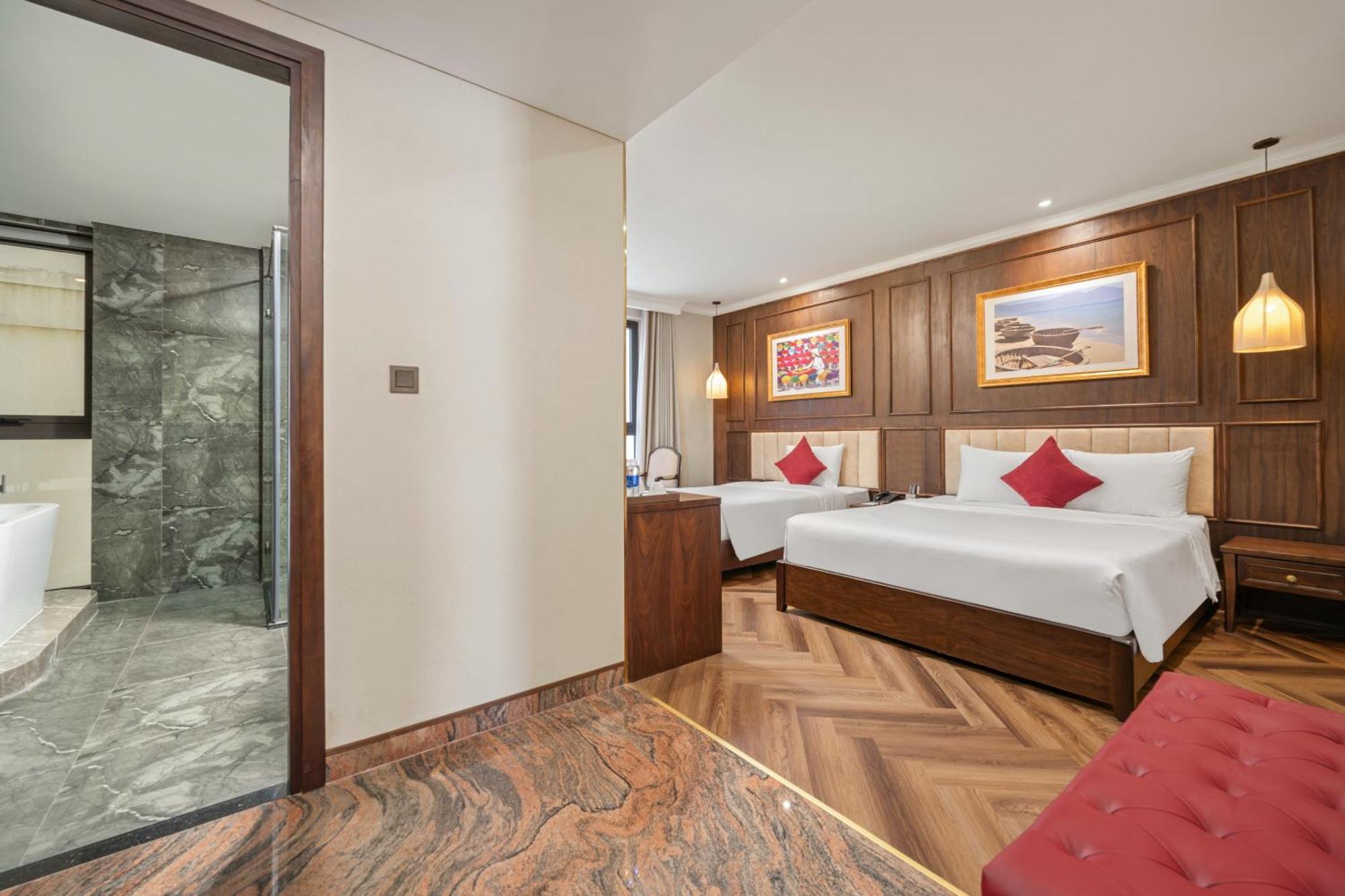 Golden Lotus Luxury Hotel Danang - Complimentary Daily Afternoon Tea Exterior photo